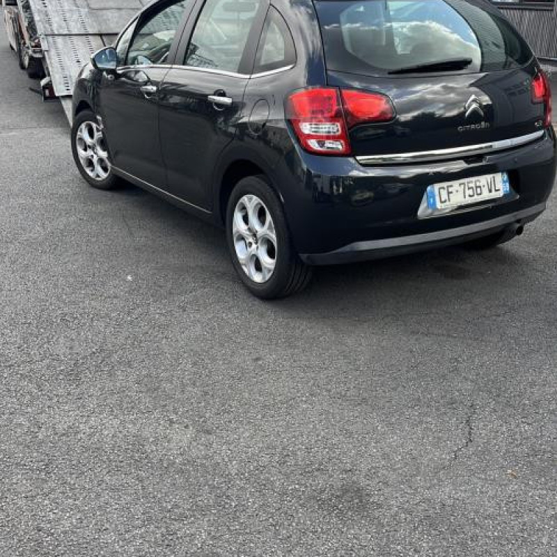 Pare choc arriere CITROEN C3 2 Photo n°10