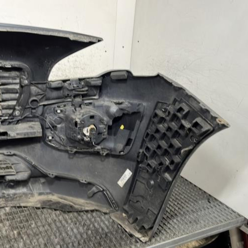 Pare choc avant PEUGEOT 3008 1 Photo n°4