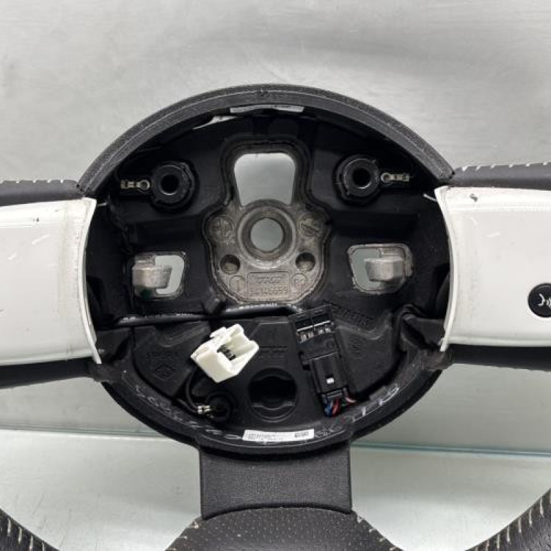 Volant RENAULT TWINGO 3 Photo n°2