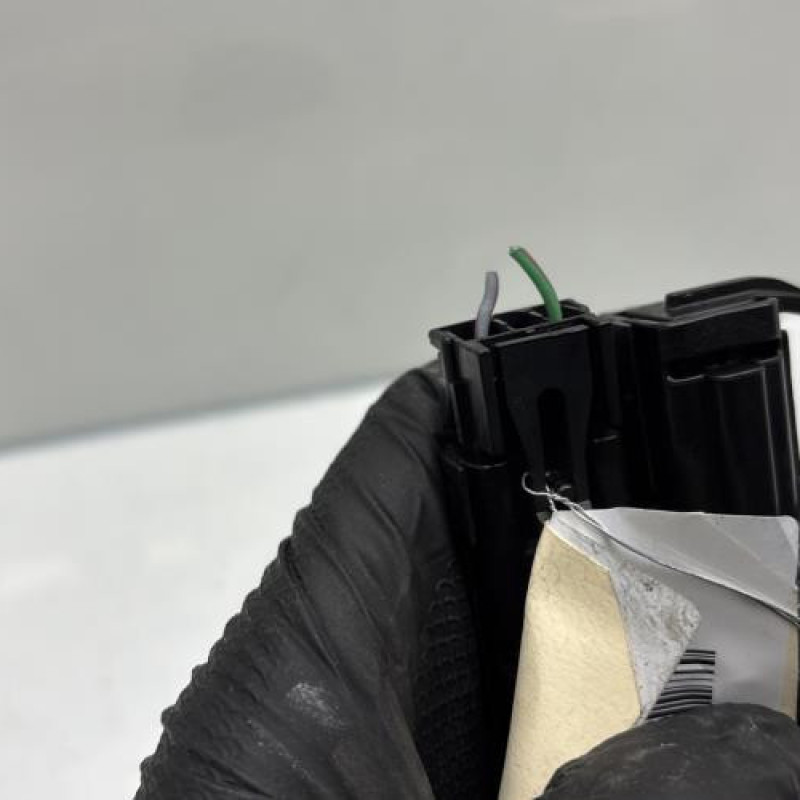 Actionneur verrou trappe d'essence RENAULT MEGANE 4 Photo n°3