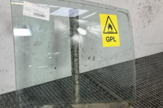 Vitre arriere droit DACIA SANDERO 1