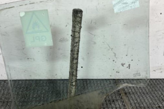 Vitre arriere droit DACIA SANDERO 1
