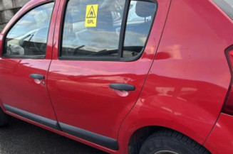 Vitre avant droit DACIA SANDERO 1