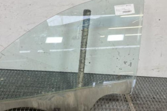 Vitre avant gauche DACIA SANDERO 1 Photo n°1