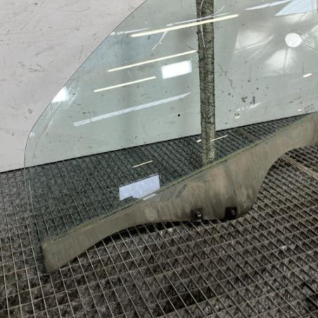 Vitre avant gauche DACIA SANDERO 1