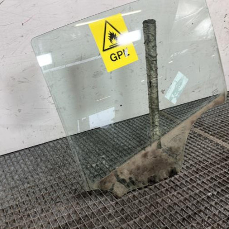 Vitre arriere gauche DACIA SANDERO 1