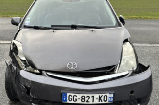 TOYOTA PRIUS 2 1.5i - 16V HYBRID Photo n°1