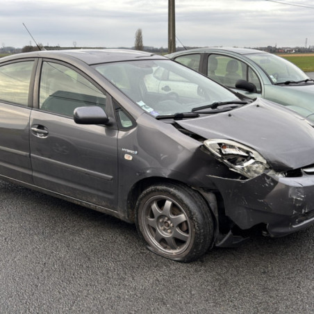 TOYOTA PRIUS 2 1.5i - 16V HYBRID