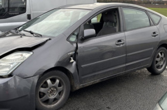 TOYOTA PRIUS 2 1.5i - 16V HYBRID