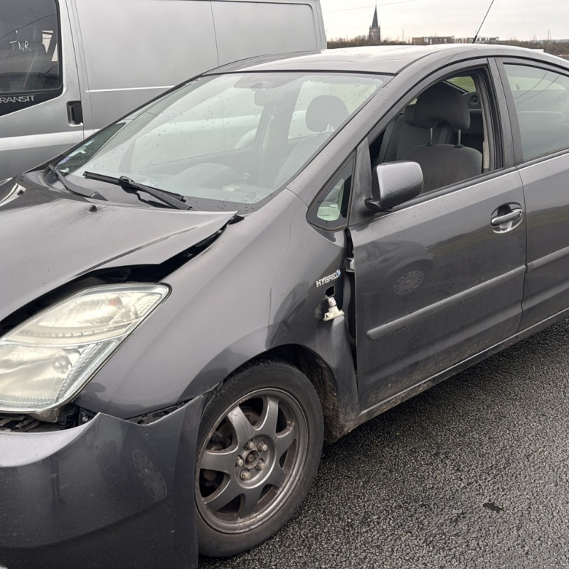 TOYOTA PRIUS 2 1.5i - 16V HYBRID Photo n°12