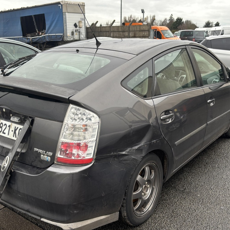 TOYOTA PRIUS 2 1.5i - 16V HYBRID Photo n°14