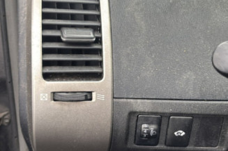 TOYOTA PRIUS 2 1.5i - 16V HYBRID