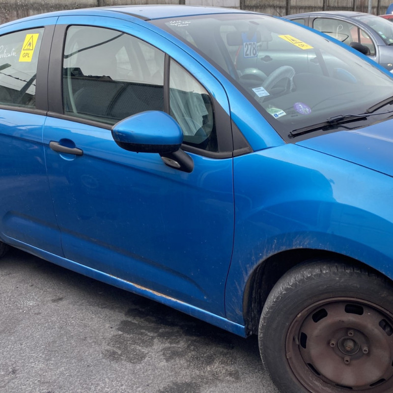 CITROEN C3 2 PHASE 1 1.4i - 8V Photo n°8