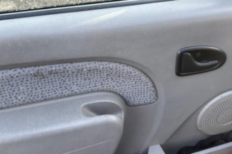 Pare choc avant DACIA LOGAN 1