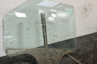 Vitre arriere droit DACIA LOGAN 1