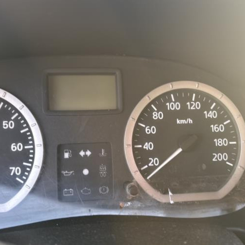 Pare boue avant gauche DACIA LOGAN 1 Photo n°19