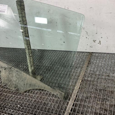 Vitre arriere droit DACIA SANDERO 2