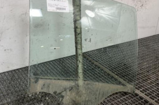 Vitre arriere droit DACIA SANDERO 2