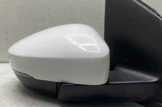 Retroviseur droit VOLKSWAGEN POLO 5