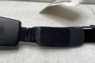 Attache ceinture avant droit VOLKSWAGEN POLO 5