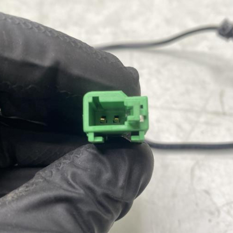 Attache ceinture avant droit VOLKSWAGEN POLO 5 Photo n°4