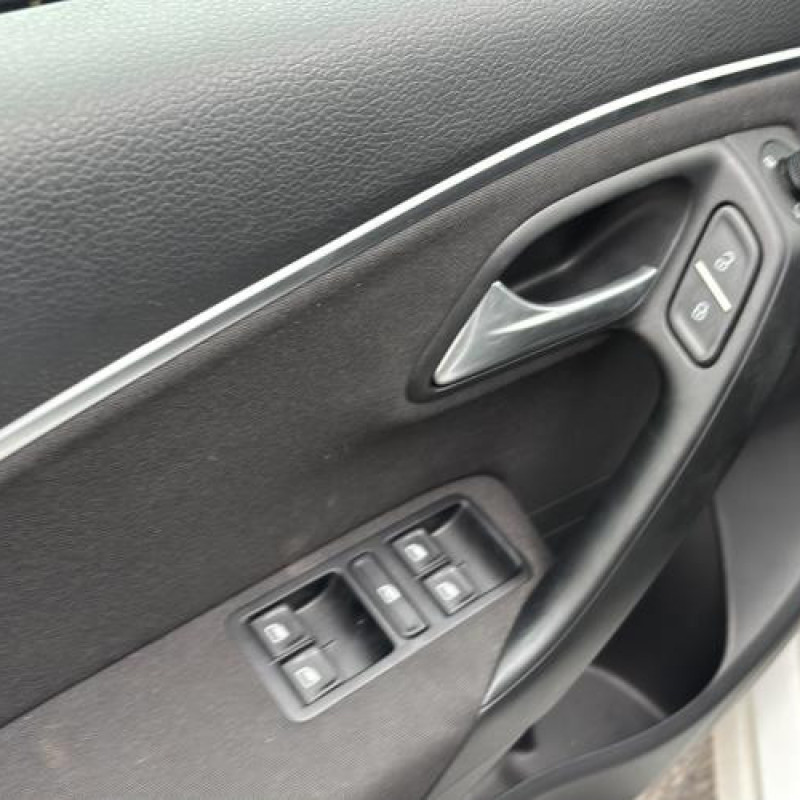 Autoradio d'origine VOLKSWAGEN POLO 5 Photo n°15