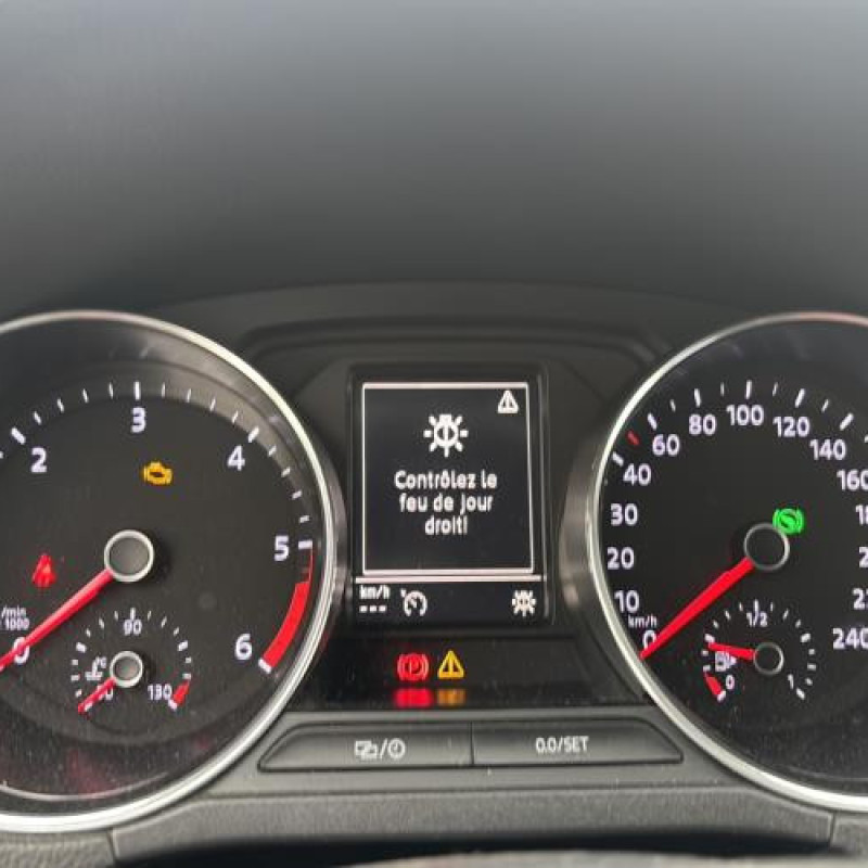 Boitier air bag VOLKSWAGEN POLO 5 Photo n°18