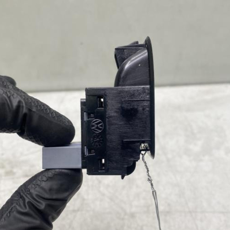 Interrupteur de leve vitre avant droit VOLKSWAGEN POLO 5 Photo n°2