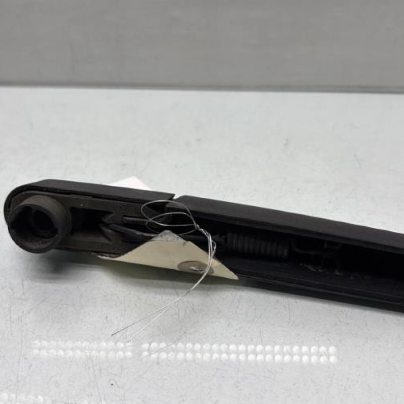 Bras essuie glace arriere CITROEN C3 3 Photo n°4