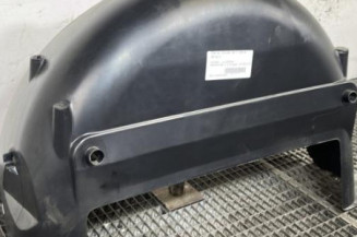 Pare boue arriere droit NISSAN PRIMASTAR 2