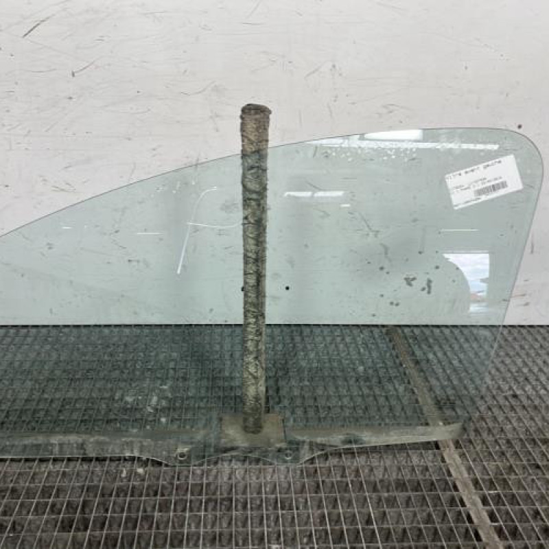 Vitre avant gauche CITROEN C1 1 Photo n°1