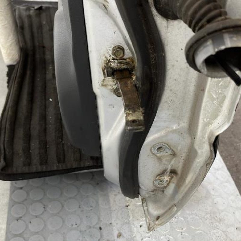 Porte avant gauche OPEL FRONTERA B Photo n°5