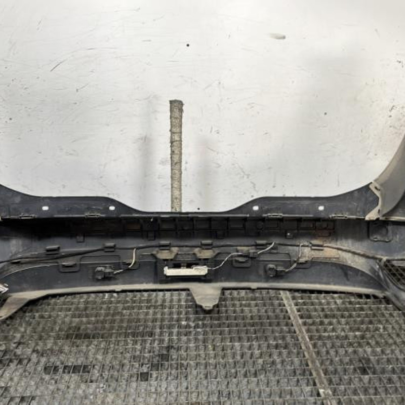 Pare choc arriere RENAULT SCENIC 3 Photo n°5