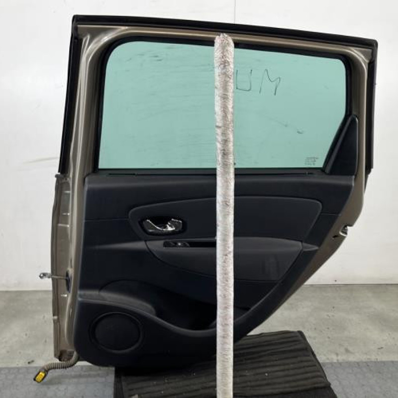 Porte arriere droit RENAULT SCENIC 3 Photo n°7