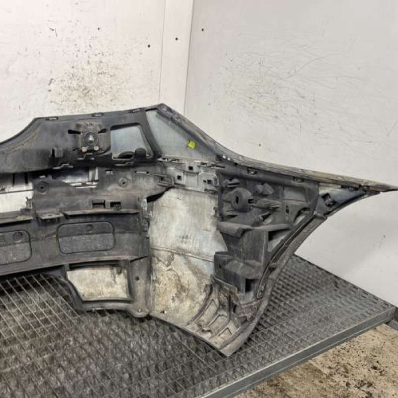 Pare choc arriere MERCEDES CLASSE C 203 COUPE SPORT Photo n°4