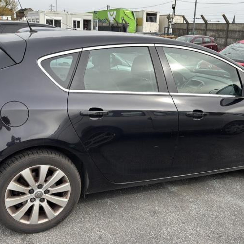 Custode avant gauche OPEL ASTRA J Photo n°11
