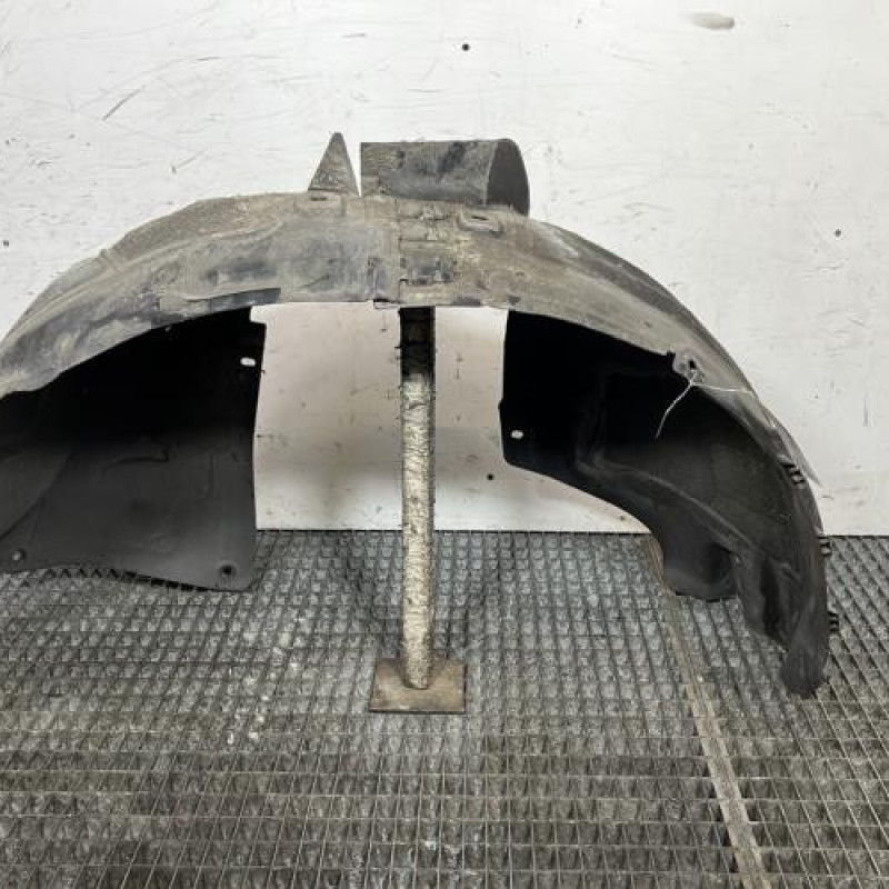 Pare boue avant gauche OPEL ASTRA J Photo n°4