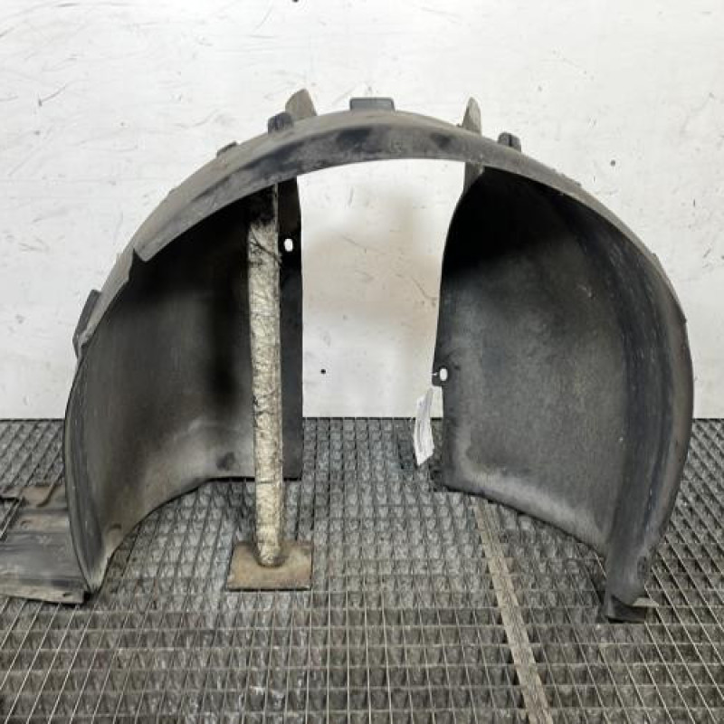 Pare boue avant gauche PEUGEOT 207 Photo n°4