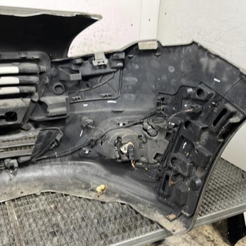 Pare choc avant PEUGEOT 5008 1 Photo n°7