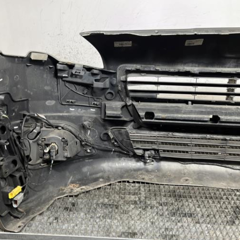 Pare choc avant PEUGEOT 5008 1 Photo n°9