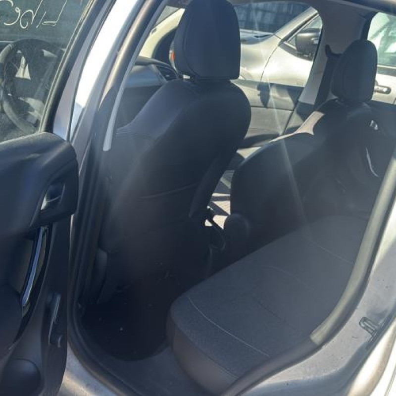 Porte avant droit CITROEN C3 2 Photo n°17
