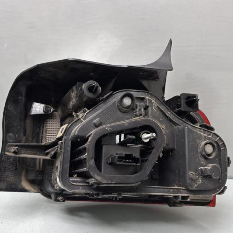 Feu arriere principal gauche (feux) CITROEN C4 CACTUS Photo n°2