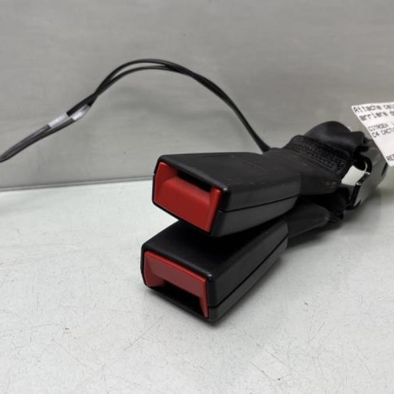 Attache ceinture arriere droit CITROEN C4 CACTUS Photo n°1