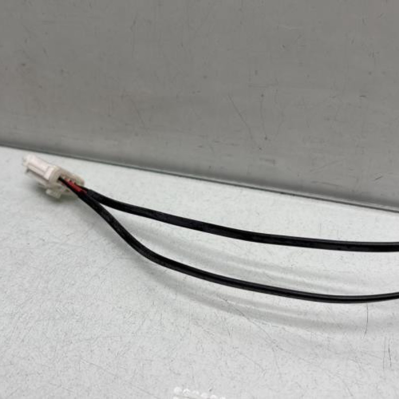 Attache ceinture arriere droit CITROEN C4 CACTUS Photo n°2