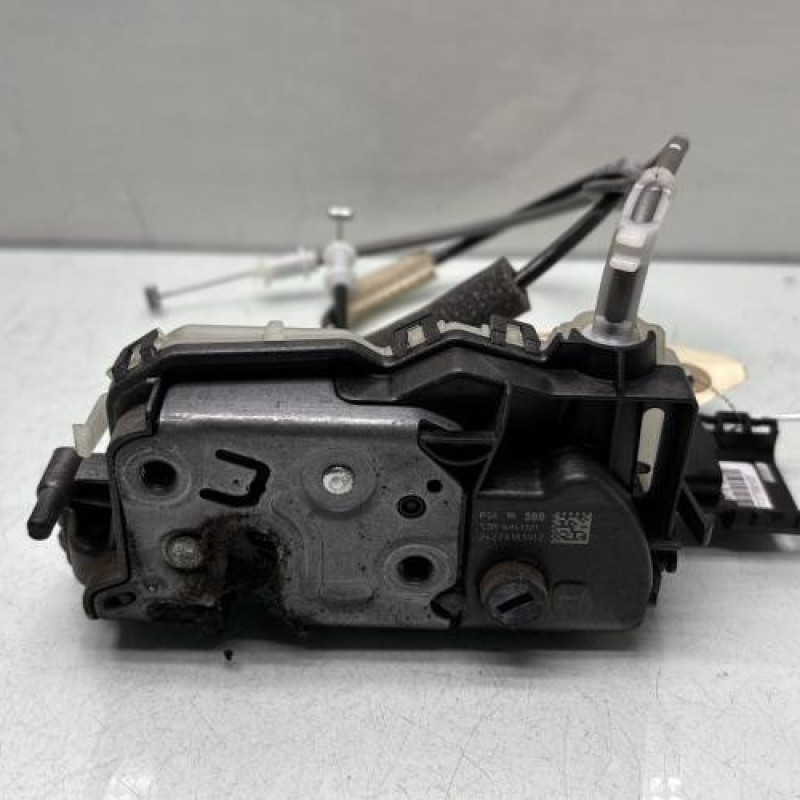 Serrure arriere droit CITROEN C4 CACTUS Photo n°1