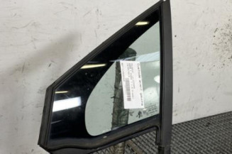 Custode avant gauche (porte) PEUGEOT 2008 1