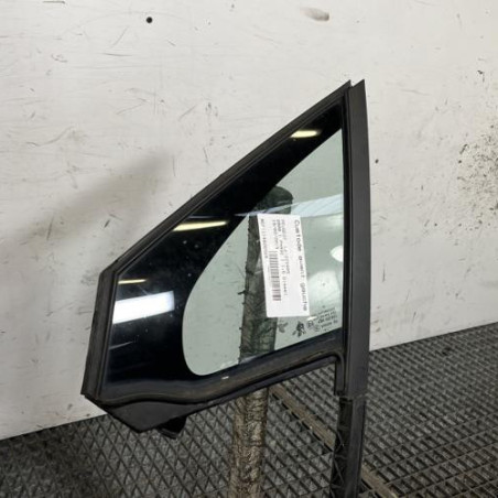 Custode avant gauche (porte) PEUGEOT 2008 1