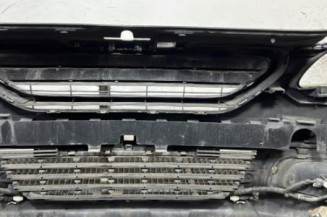Pare choc avant PEUGEOT 2008 1