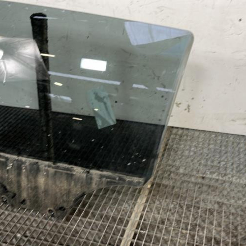 Vitre arriere gauche PEUGEOT 2008 1 Photo n°3