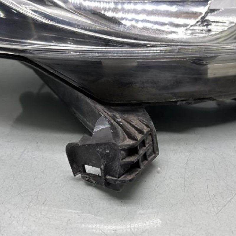 Optique avant principal droit (feux)(phare) PEUGEOT 107 Photo n°2